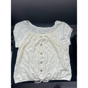 White lace floral short blouse with puffy sleeves